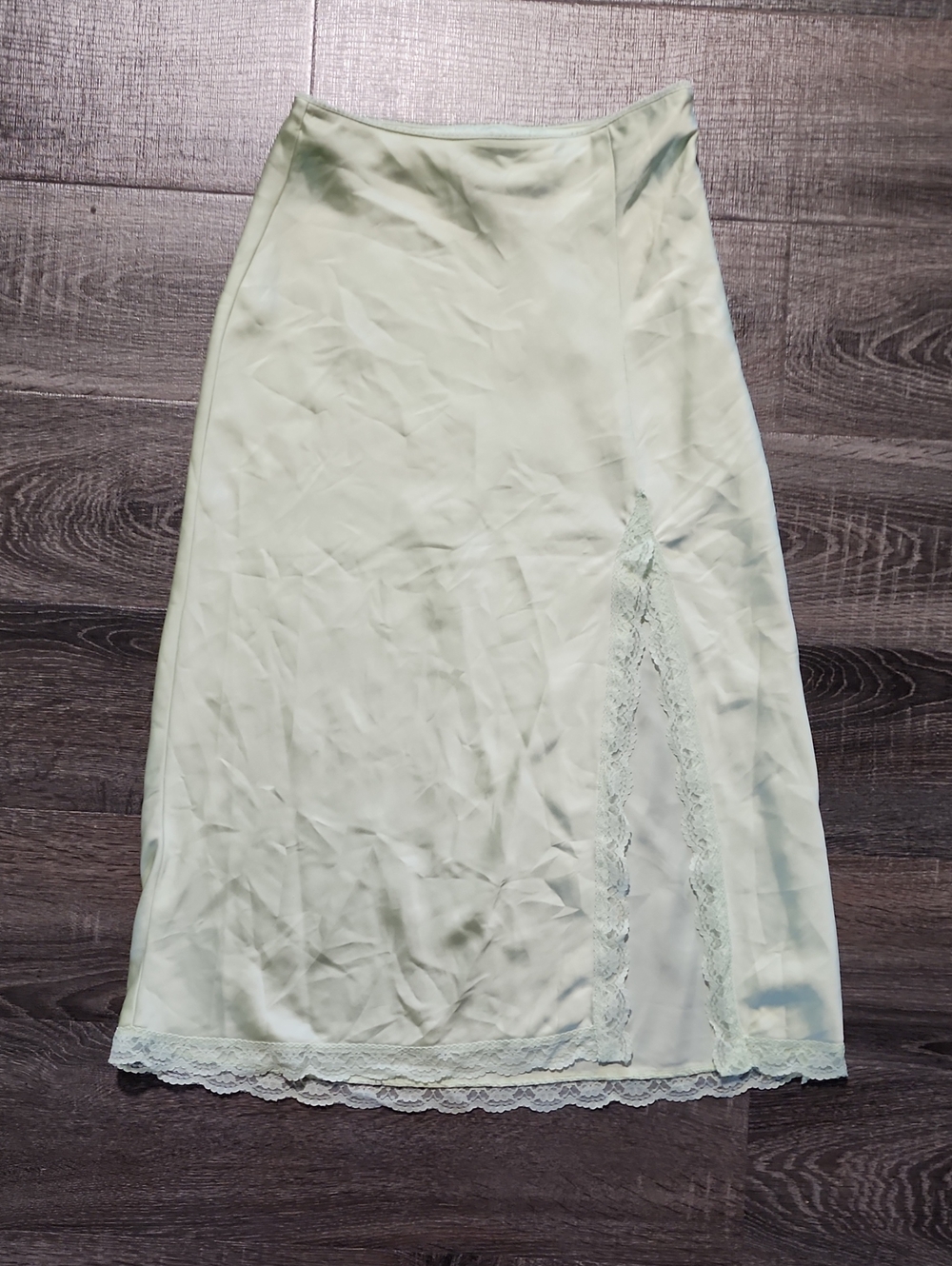🌵 H&M Lace Trim Midi Slip Skirt 🌵